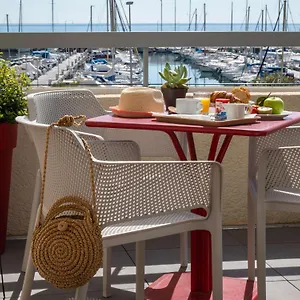 Hotel Ibis Budget Bord De Mer