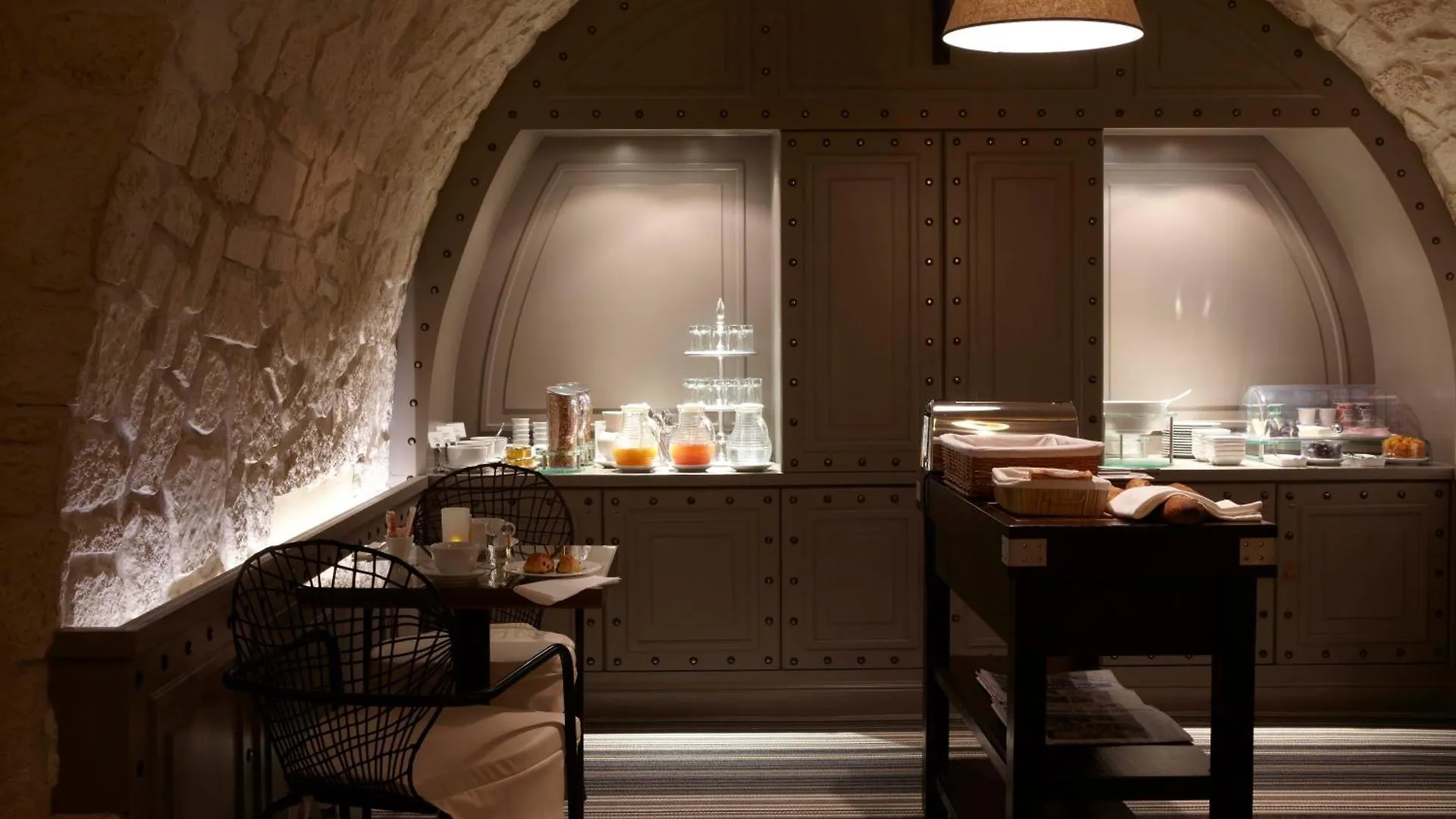 Hotel Therese Париж 4*,